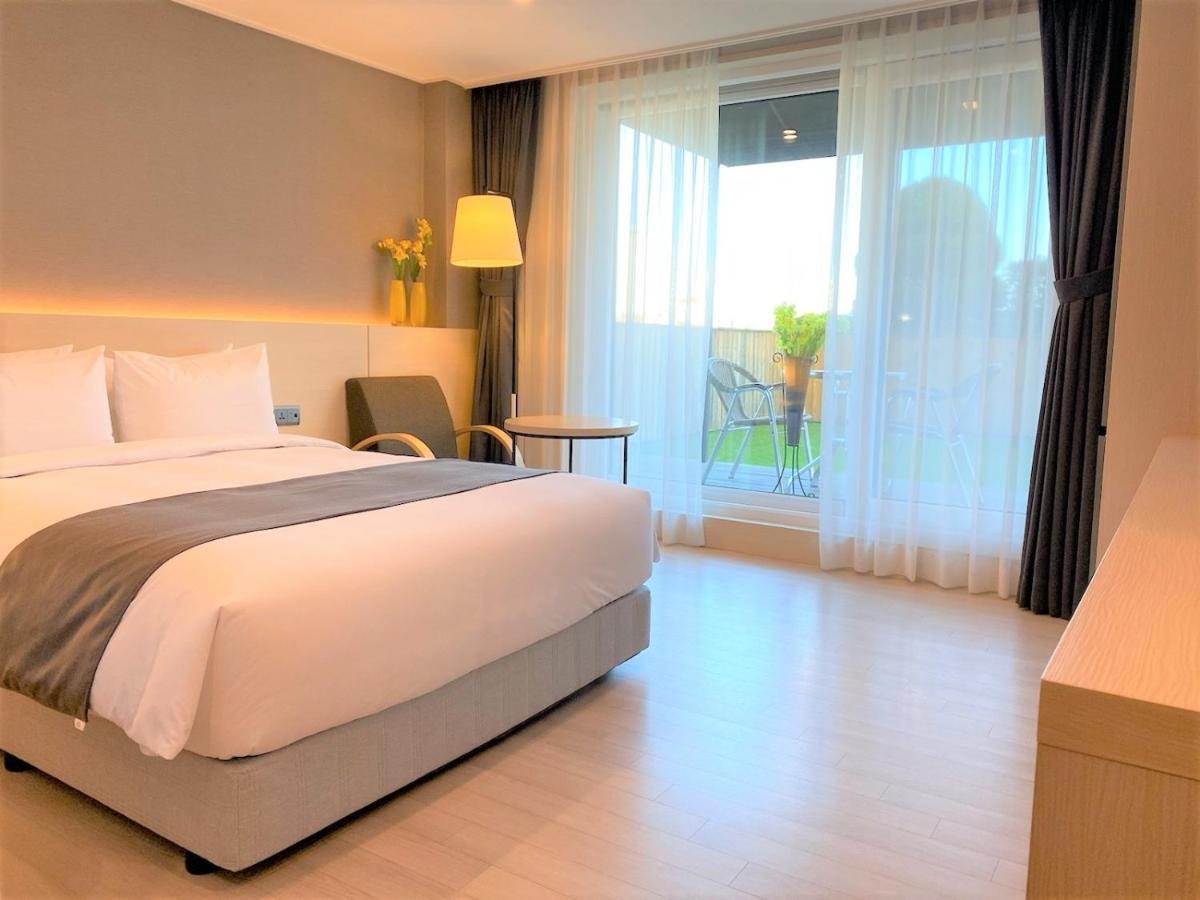 New Donghae Tourist Hotel Esterno foto